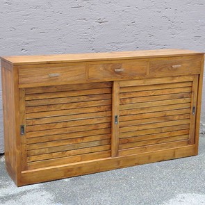 Massivholz Waschtisch Capri aus zertifiziertem Teakholz mit drei Schubladen und zwei Schiebetueren in Horizontal Latten Optik, Badezimmer Moebel aus Teak Massivholz in traditioneller Schreiner Handwerks Kunst gefertigt, Moebel nach Mass  aus Teak Massivholz Muenchen