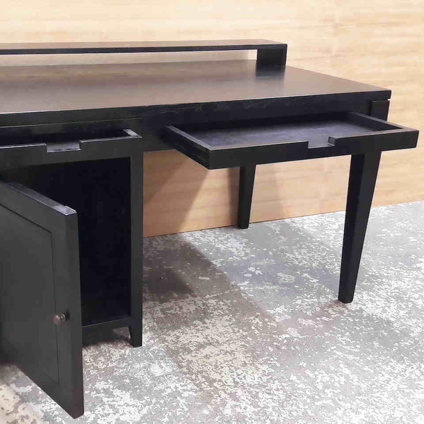 Schreibtisch Kafka aus Teakholz