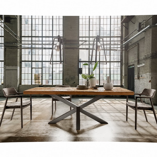 Stahl Tischgestell SPIDER für Massivholzplatten