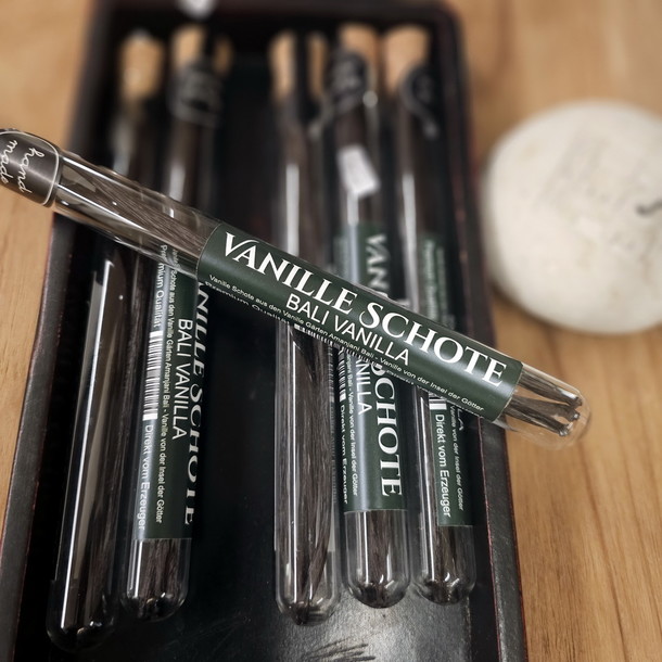 Vanille Schoten aus Bali