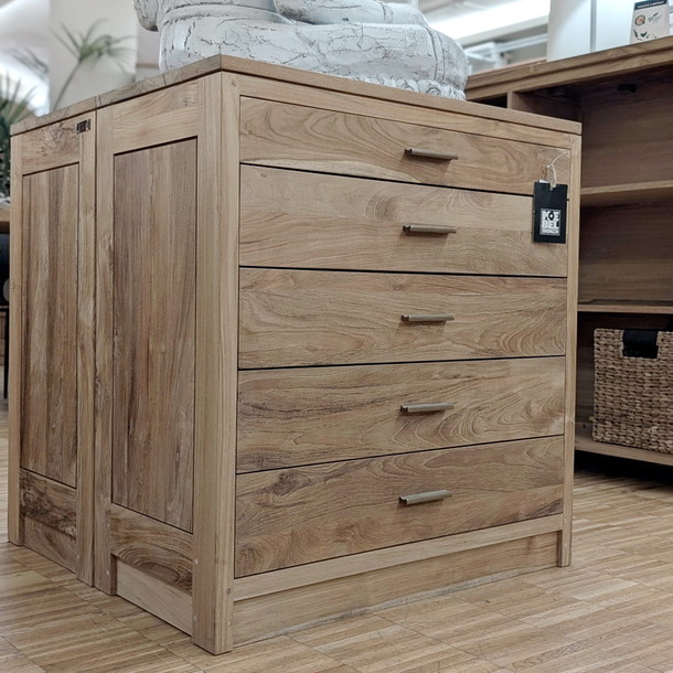 Möbel & Accessoires im Showroom München entdecken