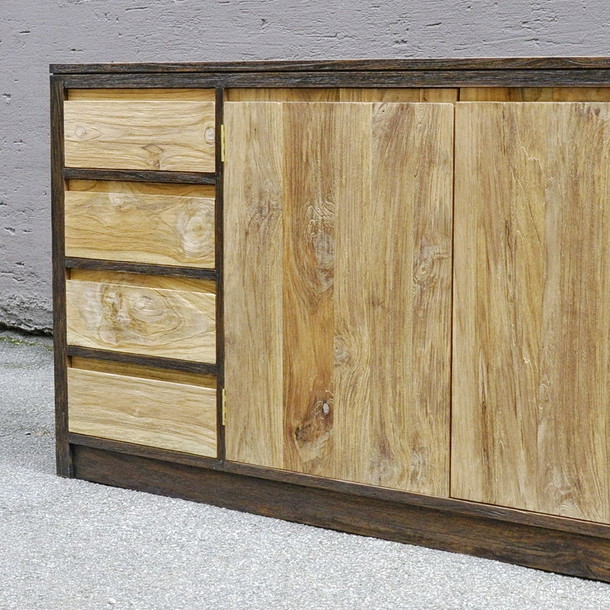 Sideboard Sarola aus Teak Massivholz