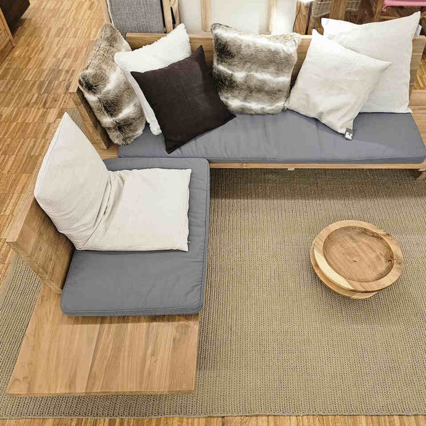 Aulia von oben - Abstellflaeche "Tisch" bei der Teak Lounge Aulia aus massivem Holz, komfortable Outdoor Polster, wetterfest