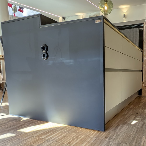 Häcker Ausstellungsküche  Insel
