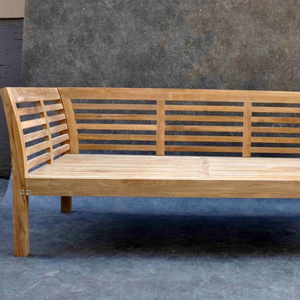 Sehr Schoenes Teak Daybed aus Massivholz, in Ihrer individuellen Groesse fuer den Garten oder das Wohnzimmer und in der MOEBEL KOLONIE Wunsch Farbe bestellbar, Handarbeit vom Schreiner