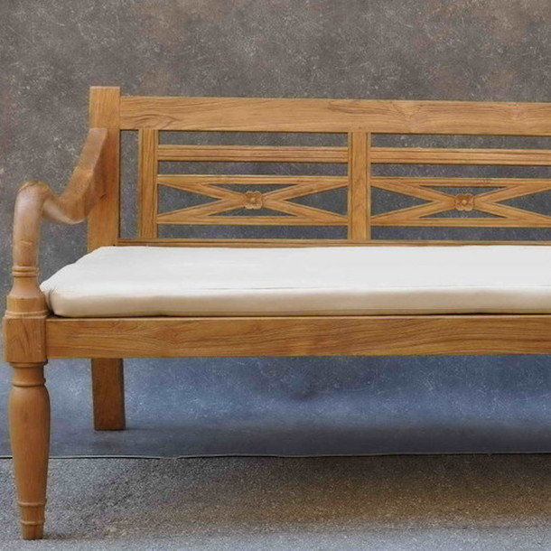 Teak Massivholz Daybed im klassischen Stil, Detail Aufnahme Schnitzkunst vom Schreiner in Handarbeit gefertigt, Blumen Dekor im Stil Javas, Daybed Moebel Muenchen