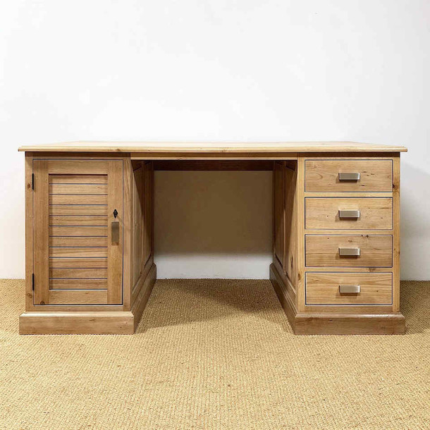 klassischer Schreibtisch aus massivem Teakholz, der Schreibtisch Moebel Kolonie hat vier senkrecht verlaufende  Schubladen und ist durch seine beiden seitlichen Container Fuesse ein echtes Stauraumwunder mit viel Platz fuer Computer und Zubehoer oder auch Ordner, Homeoffice Moebel Muenchen, MOEBEL KOLONIE Manufaktur und Design