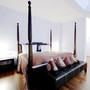 Himmelbett "Raffles" nach Maß