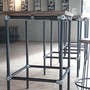 Bar-/ Stehtisch Amsterdam mit Gestell aus Metallrohren und robuster, massiver Plantagenteakholz - Tischplatte