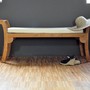 Comtesa Sitzbank aus massivem zertifizierten Teakholz mit Polster, diese Bank ist auch aus recyceltem Holz erhaeltlich, eine Schreinermeister Arbeit