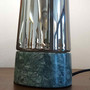 Detailfoto Lampen Fuss aus greuenm Marmor, Eleganz und Qualitaet auf hoechstem Niveau, moderne Designer Leuchten Muenchen, MOEBEL KOLONIE Muenchen