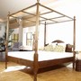 Handmade Massivholz Himmelbett aus Teak im modernen mediterranen Stil für ein Schlafzimmer mit Urlaubs Flair, Teakholz Muenchen Moebel Massivholz