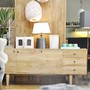 Massivholz Sideboard Laura mit 5 Schubladen in 2 unterschiedlichen Größen und Dekoration