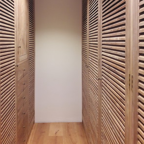 Individuelle Schrank- & Raumteilerlösungen